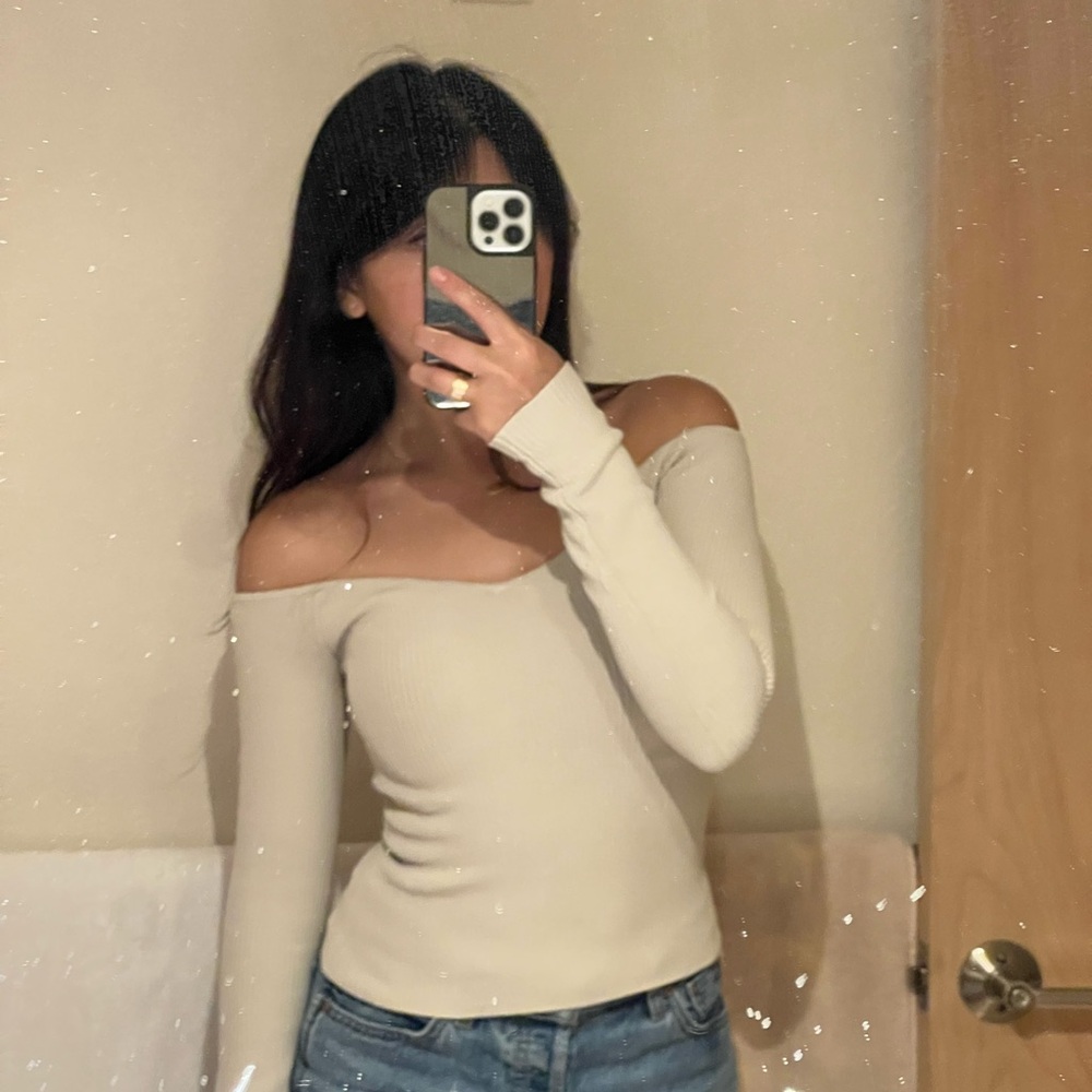 Aritzia Off-Shoulder Cream Top